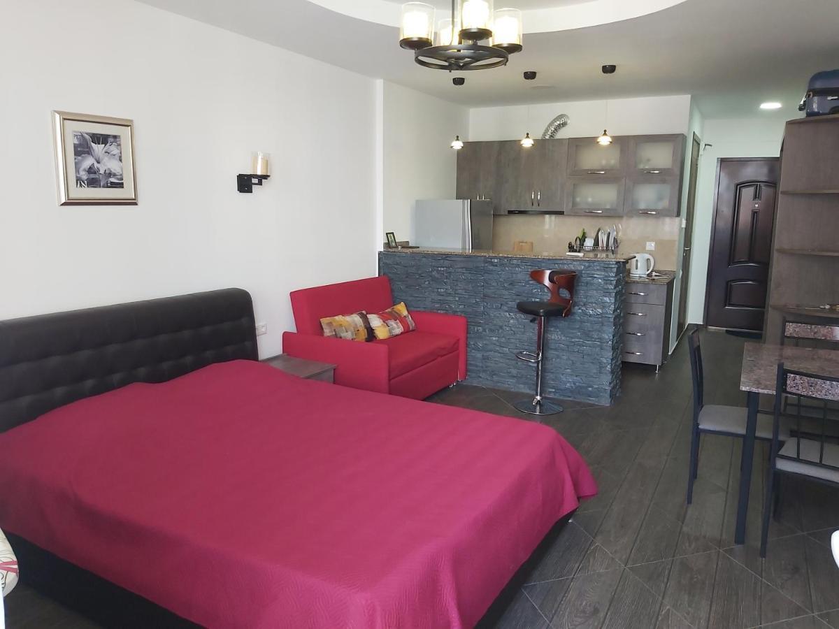 Apartament Premium Klass Apartment Batumi Exterior photo